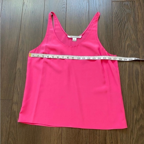 Bright pink Dianne vonfurstenberg silk blouse - Picture 6 of 10